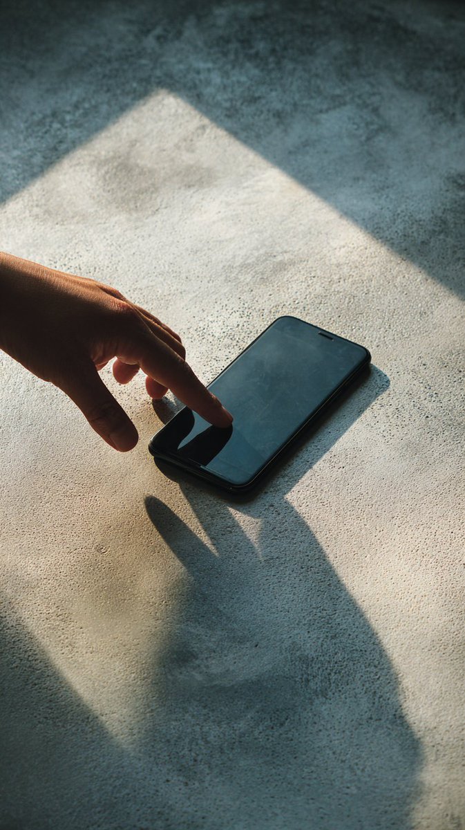 TheQuietFoundry's tweet image. Modern chaos isn’t loud.
It pings. Scrolls. Nudges.
Your silence isn’t retreat.
It’s resistance.
#TheQuietFoundry #DigitalStoic #InnerDiscipline