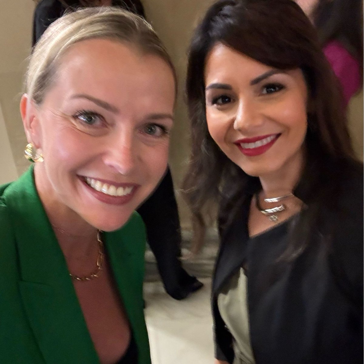 okhprbears's tweet image. Big thanks to the Governor Stitt for implementing three MAHA initiatives via executive orders today with special guest, Secretary Robert Kennedy (Bobby to us). 

We at MOHA-PAC &amp;amp; OHPR Foundation had a front row seat to 1. banning soda, candy and confectionery from SNAP benefits,…