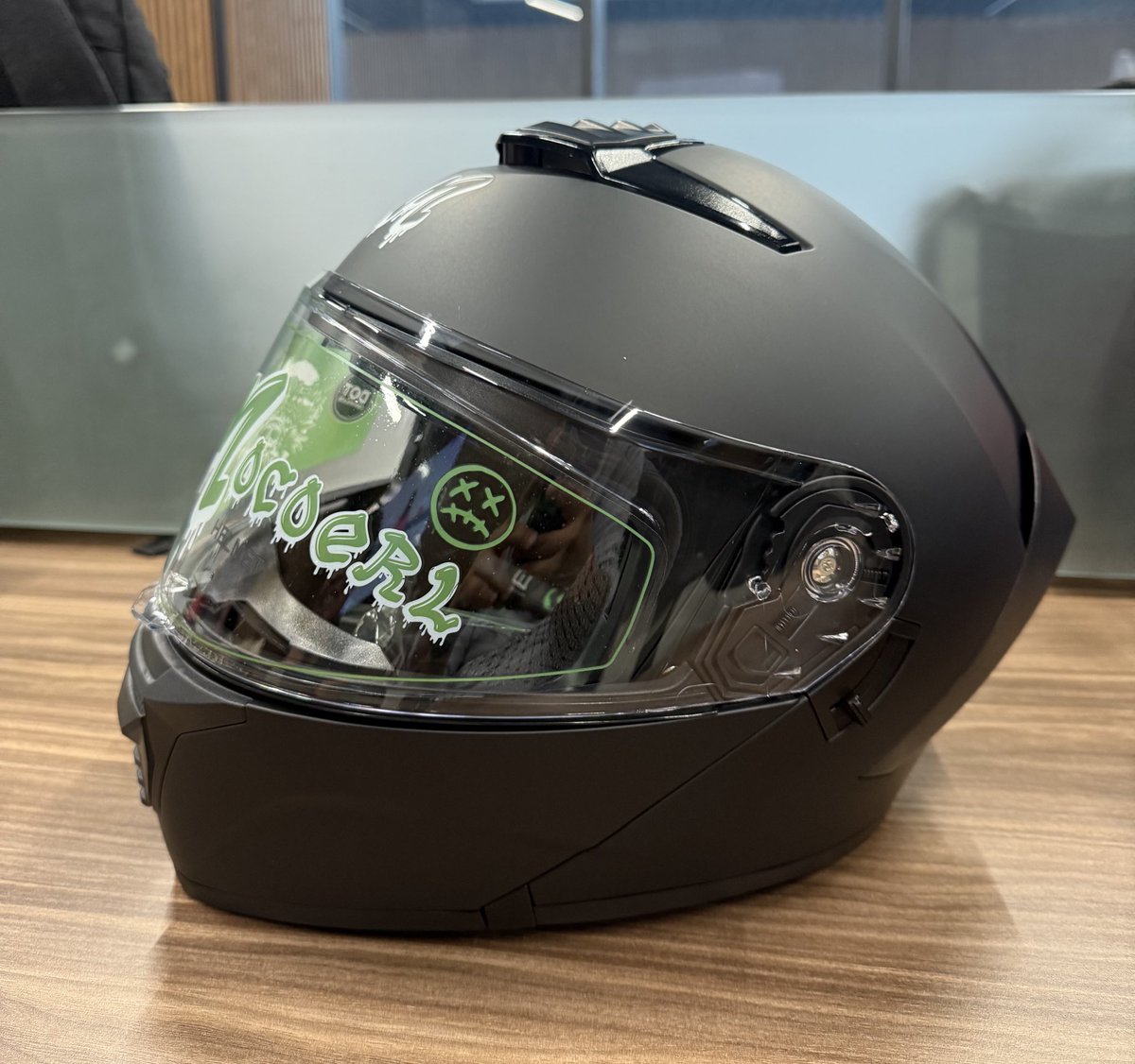 Le agradezco al diputado <a href="/ZatarainLeal/">Roberto Zataráin Leal</a> por su apoyo con un casco certificado y seguro 🤝🏼