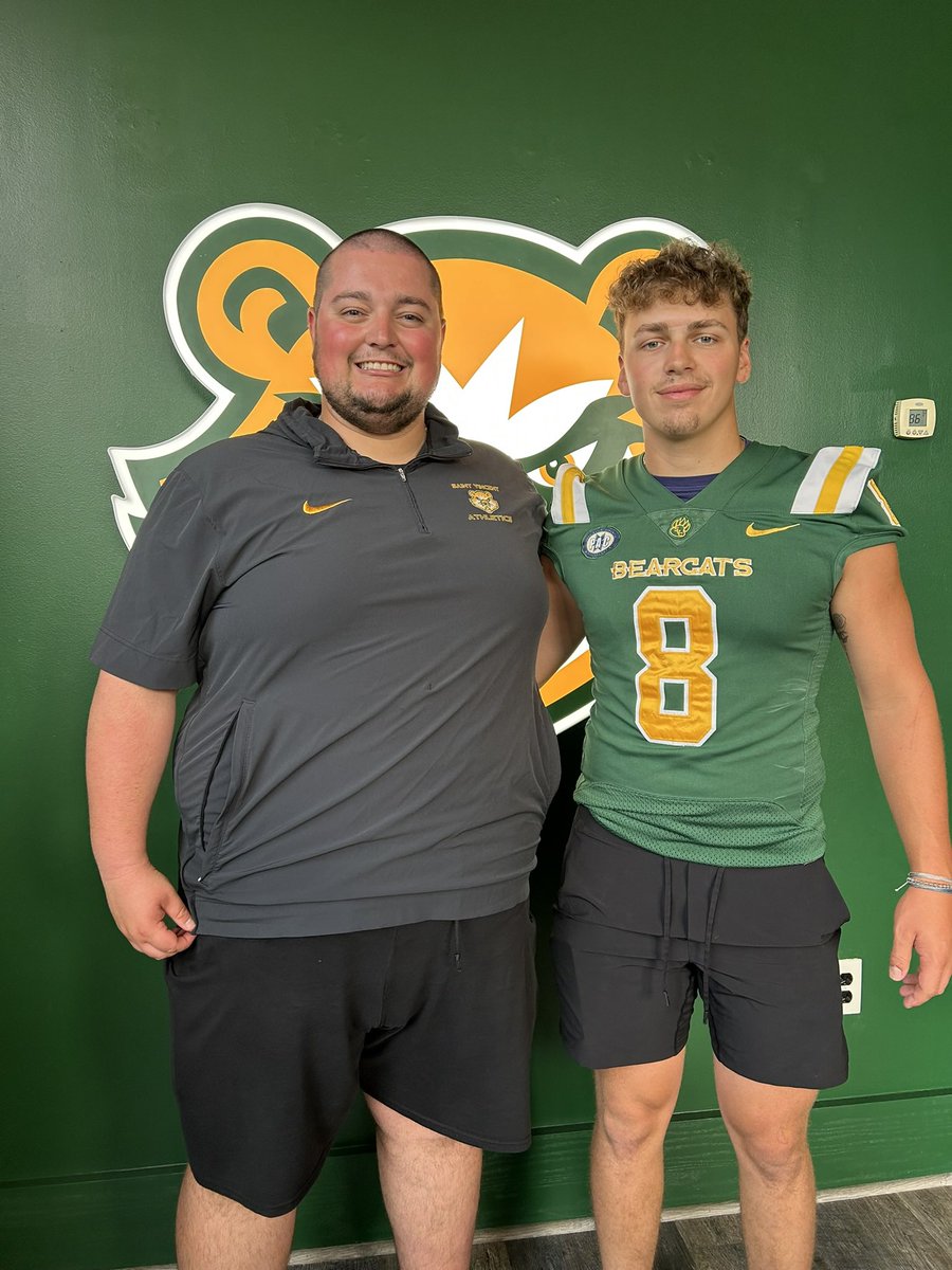 AJ Ferilla (@ferilla_aj) on Twitter photo Had a great visit today at Saint Vincent College! Huge thanks to <a href="/Coach_EA25/">Ethan Anderson</a> <a href="/CoachJohnstonOL/">Chace Johnston</a> and <a href="/CoachCGoff/">πππ¬ππ² ππ¨ππ</a> for having me out! Had a great visit today at Saint Vincent College! Huge thanks to <a href="/Coach_EA25/">Ethan Anderson</a> <a href="/CoachJohnstonOL/">Chace Johnston</a> and <a href="/CoachCGoff/">πππ¬ππ² ππ¨ππ</a> for having me out!