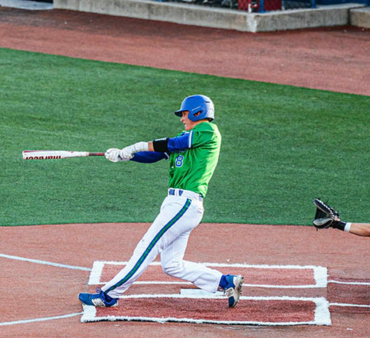 BSSDnews's tweet photo. The Blue Springs South High School baseball team relied on strong hitting and pitching en route to its first Missouri State Championship trophy, but providing elite level defense all year was the glove of shortstop Cooper Callahan. The Jaguar junior was recently awarded a Rawlings Gold Glove award for his stellar defensive play.

One of only nine high school players nationwide to receive the honor, Callahan committed just three errors all season for the 27-7 Jaguars. He tallied 128 total chances, with 78 assists and 47 putouts. Cooper, the son of Jaguars assistant coach Shawn Callahan, was also named the Examiner’s 2025 Baseball Player of the Year.

Congratulations to Cooper and the state champion Jaguars! ⚾️🎉

#WeAreBSSD