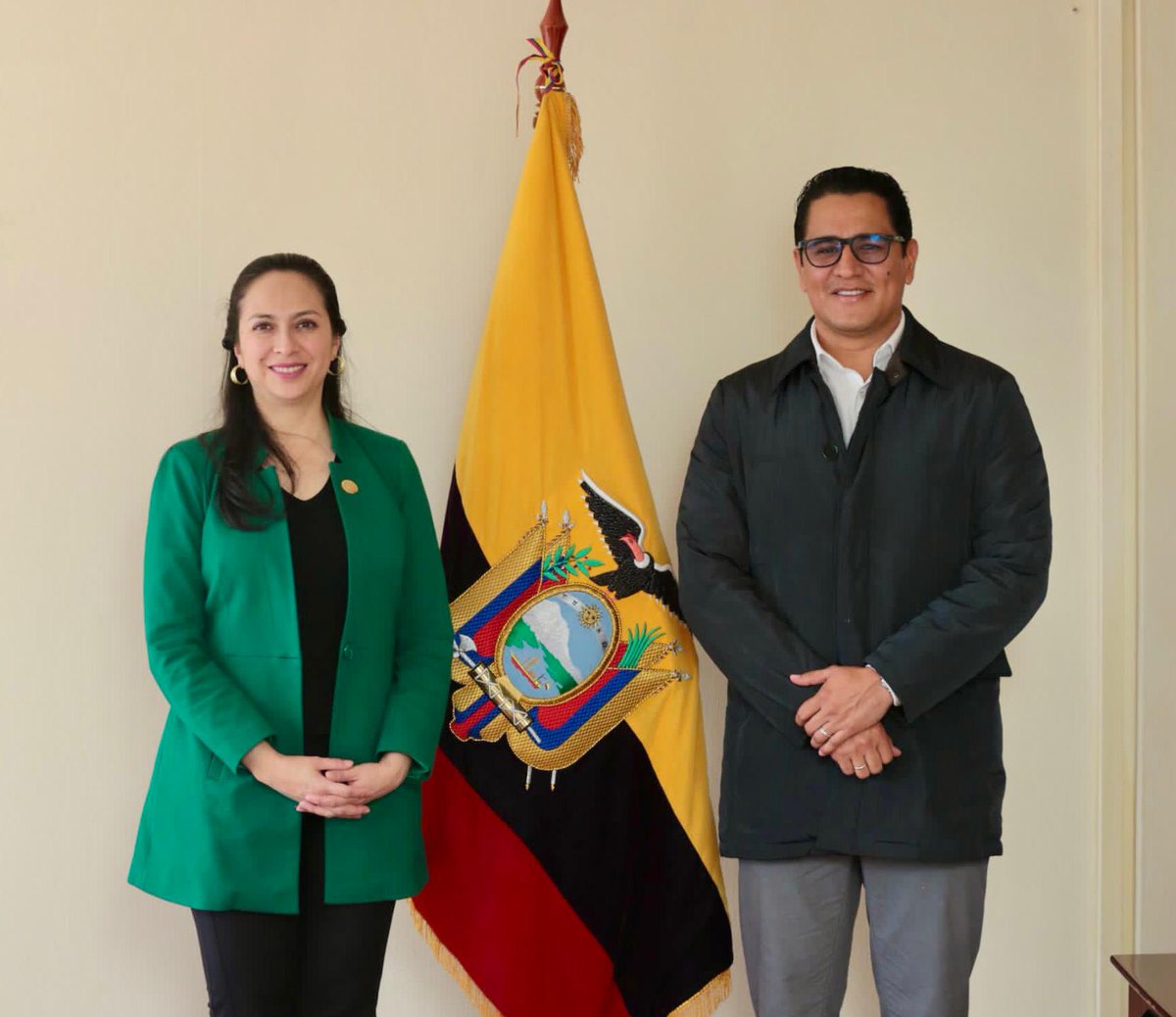 El presidente del Consejo de Gobierno de Galápagos, Ing. Jimmy Bolaños, mantuvo una reunión de trabajo con la Secretaria Nacional de <a href="/PlanificacionEc/">Sec. A dmin Pública y Planificación</a>, Diana Ramírez, con el objetivo de dar impulso a proyectos estratégicos para el archipiélago.
