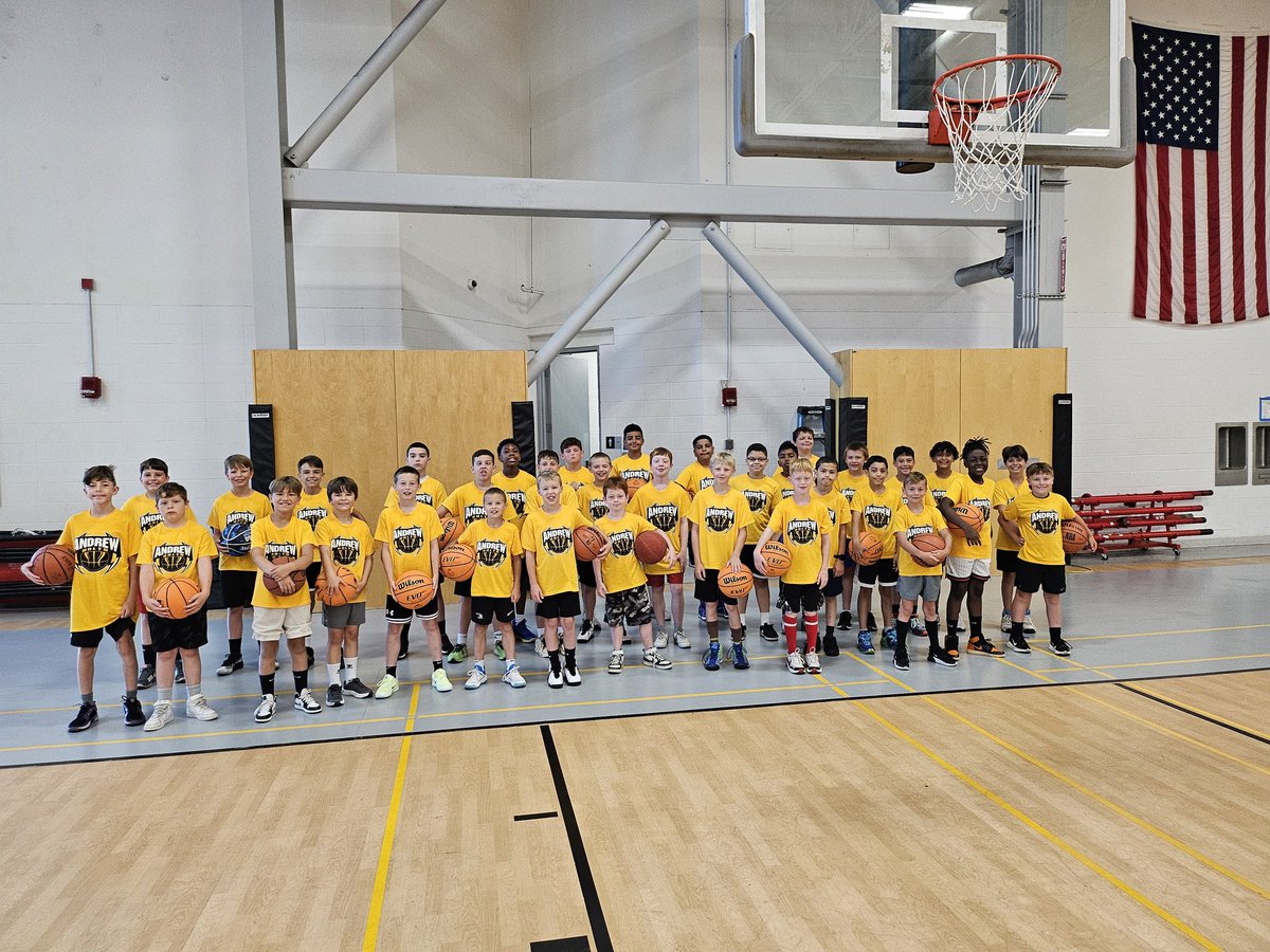 A great week of camp from our 4th - 8th graders! Thanks for your time, hard work, and coachability!

#BelieveInWE #TboltFamily