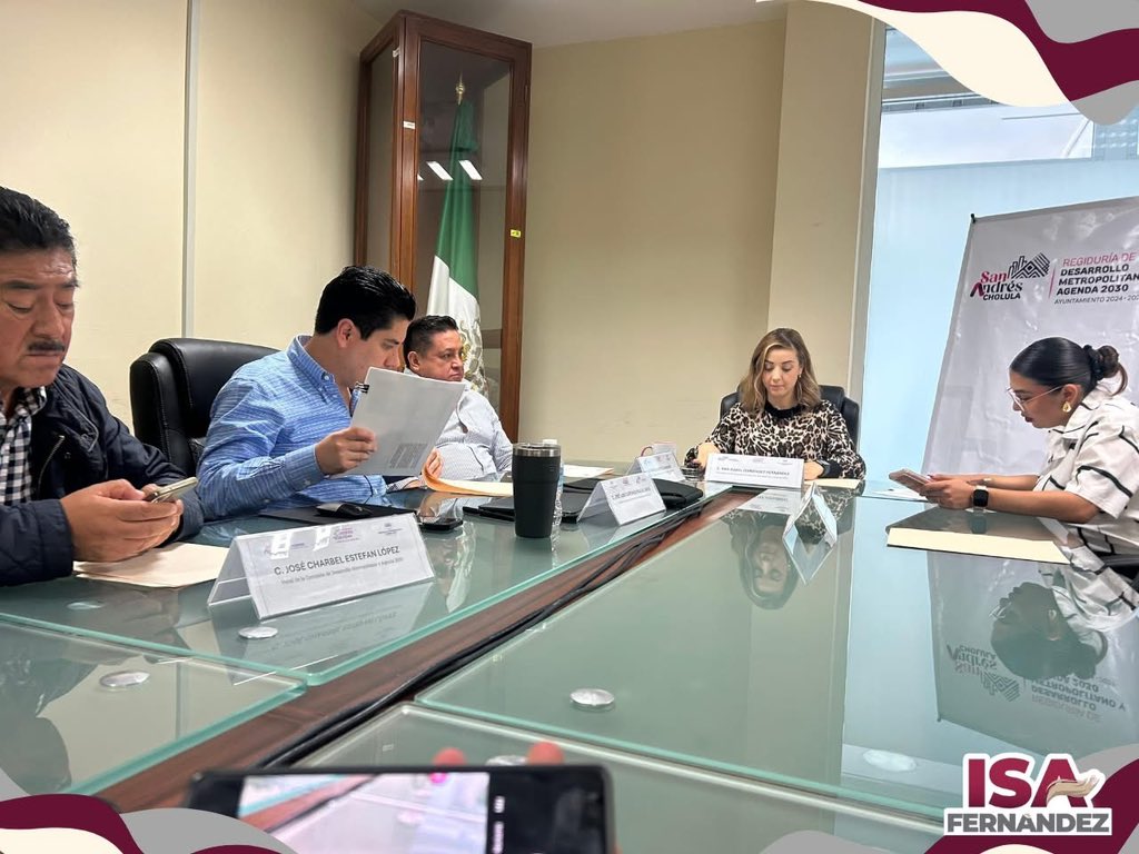 _isaFdz's tweet photo. Hoy se llevó a cabo la novena sesión ordinaria de la Comisión de Desarrollo Metropolitano y Agenda 2030, donde compartimos con las y los integrantes la participación de esta comisión en la suscripción del convenio “Carta a la Tierra” 🌍📝 https://t.co/UE4lywRuLE