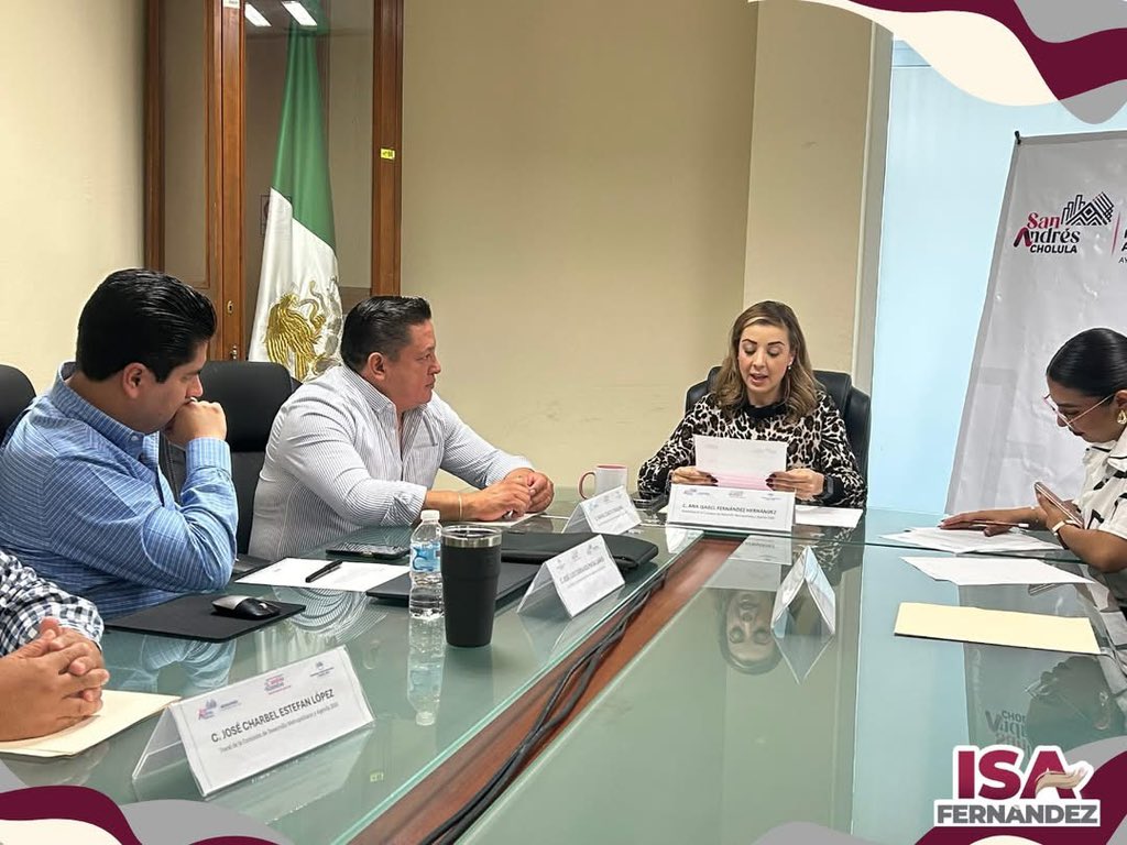 _isaFdz's tweet photo. Hoy se llevó a cabo la novena sesión ordinaria de la Comisión de Desarrollo Metropolitano y Agenda 2030, donde compartimos con las y los integrantes la participación de esta comisión en la suscripción del convenio “Carta a la Tierra” 🌍📝 https://t.co/UE4lywRuLE