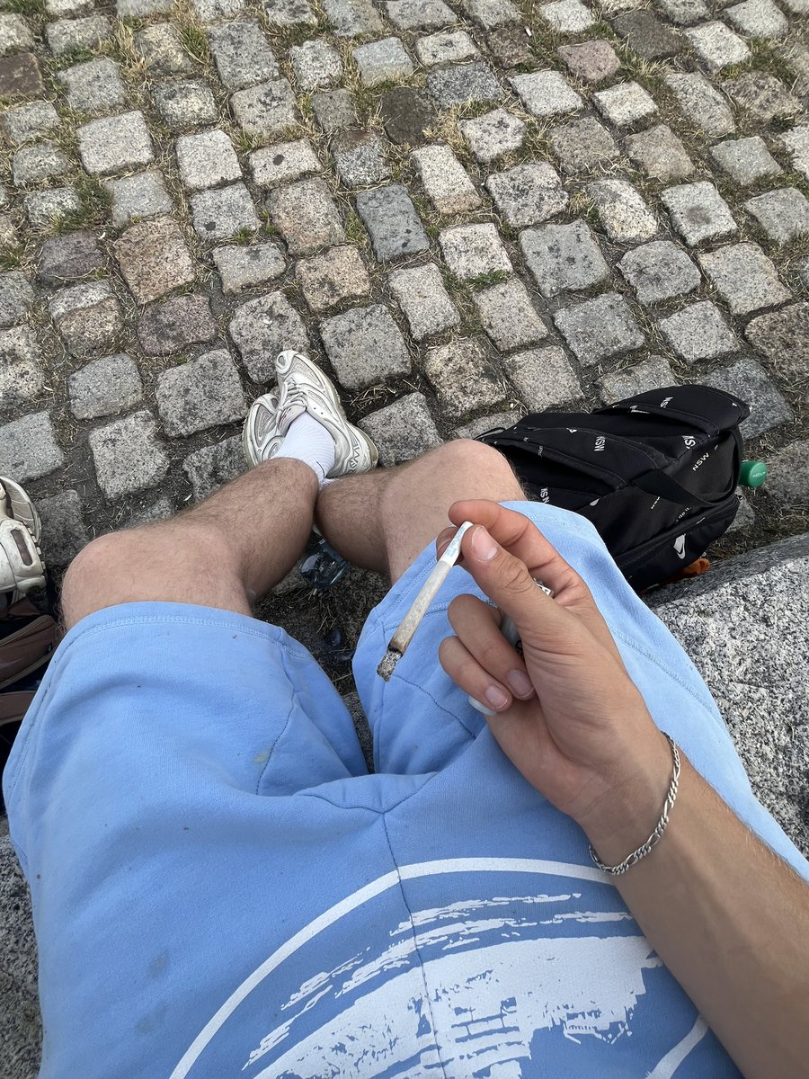 Na ihr kleinen köter! Ich bin jetzt online für Sessions und Chats als komm ran dreckiger spuckehalter!!💦

#findomalpha #findom #cashmaster #twink #sub #master #cashslave #alphamaster #zahlsklave #feet #foot #feetworship #feetboy #nike #tn #sneaker #sneakerhead #sneakerworship