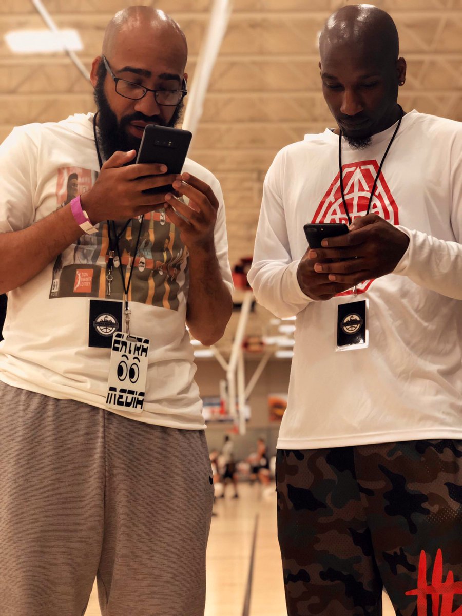 Happy Birthday <a href="/_Houstonraptors/">Benjamin 17u/Extra 👀</a> … saw the vision and we been 👀 since