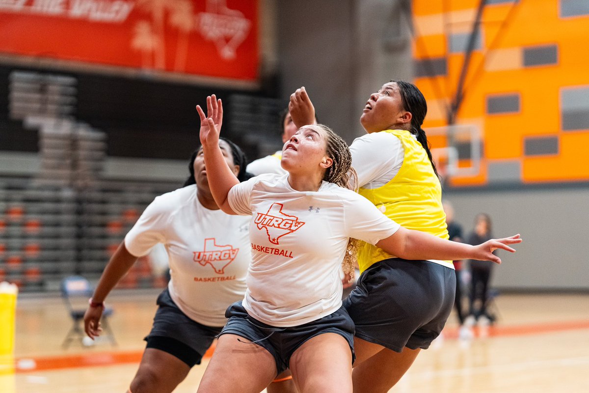 UTRGVwbb's tweet image. Week 3 of summer ☀️🌴

#UTRGV #RallyTheValley