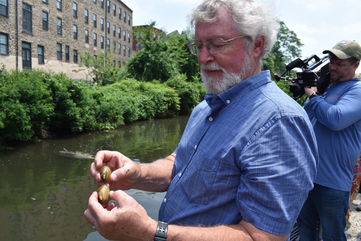 PhillyH2O's tweet image. PWD, community leaders, and project partners, hosted a ribbon-cutting to mark the completion of the Flat Rock Dam project, to restore water flow to the Manayunk Canal. The project enhances water quality, improves, and revitalizes this significant waterway for the community.