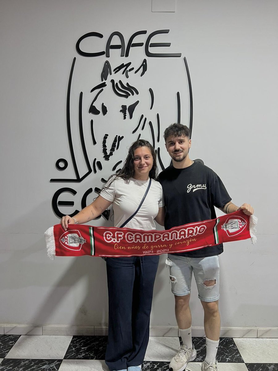 RENOVACIÓN | JORGE VELASCO

Velocidad, actitud y compromiso.
Jorge Velasco renueva y continuará defendiendo nuestro escudo en su 3ª temporada con el club.

Un jugador querido, con energía incansable y siempre dispuesto a darlo todo por estos colores.

¡Vamos, Jorge! 💪🏼⚽