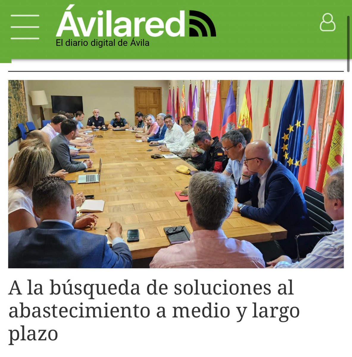 Hacerse la foto movilizando a todos para no moverse él. La propaganda de SIEMPRE. 

La obligación de dar agua a la ciudad de #Ávila es suya y solo suya, alcalde.