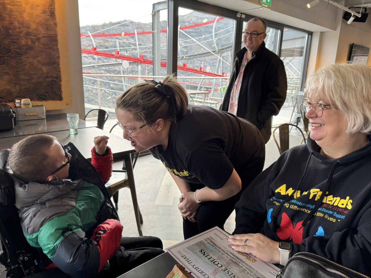 #NorthWalesSocial β¬οΈπ΄σ §σ ’σ ·σ ¬σ ³σ Ώπ€ (@nwalessocial) on Twitter photo #NWalesHour
#flyinghigh 
#troopers 
The fab support team at <a href="/AmyandFriends/">Amy and Friends</a> will do anything to bring a smile to these wonderful kids and their families π₯°
I was lucky enough to be present at their amazing spring day out at <a href="/ZipWorldUK/">Zip World</a> earlier this year π
We had such a #NWalesHour
#flyinghigh 
#troopers 
The fab support team at <a href="/AmyandFriends/">Amy and Friends</a> will do anything to bring a smile to these wonderful kids and their families π₯°
I was lucky enough to be present at their amazing spring day out at <a href="/ZipWorldUK/">Zip World</a> earlier this year π
We had such a