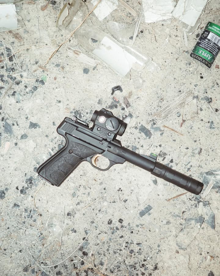 Firearms_Depot's tweet photo. 🎯 Ruger 10/22 + Aimpoint T2 = Rimfire perfection. Fast target acquisition, rock-solid reliability.

What optic do YOU run on your .22s? Red dot, scope, or irons — let us know! 👇

#Ruger1022 #AimpointT2 #RimfireReady #22LR #FirearmsDepot #OpticTalk #PlinkingPerfection #2A https://t.co/Yt9OOJMZNI