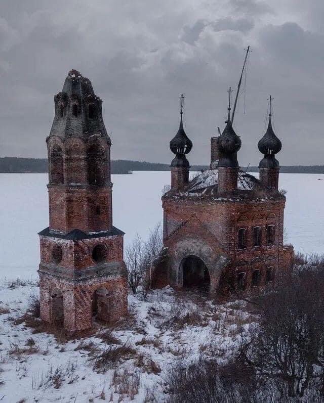 Mud Flood?

What are you taking about man?

This 👇👇

How much buried?

Atmospheric antennas still on top. 

Yes, free energy exists. 

The advanced civilization that preceded us utilized this. 

The Aether. 

Today, we pretend this energy doesn’t exist.