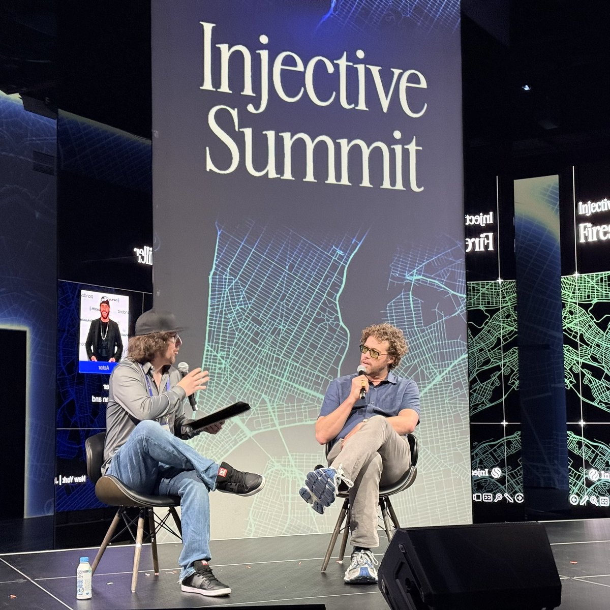 Back from <a href="/injective/">Injective 🥷</a> Summit. TradFi’s tokenization experiments still feel isolated from public chains. One take from <a href="/galaxyhq/">Galaxy</a> is: Tokenization must work today — and be composable enough to stay relevant tomorrow.
(Also unexpectedly ran into <a href="/nottjmiller/">t.j. miller</a> 👀)