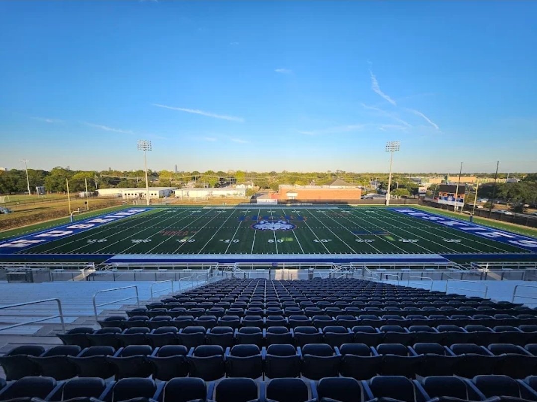 LSSSTitans's tweet image. 📣 Big News!!! -  Catch the Titans in Houston this season!

Varsity @LegacyTitansFB will play its HOME games at Husky Stadium 🏟 on the campus of Houston Christian University!  

We're grateful to @HCUAthletics for the partnership! 🙌🏾

#WeComing | @7MichaelBishop