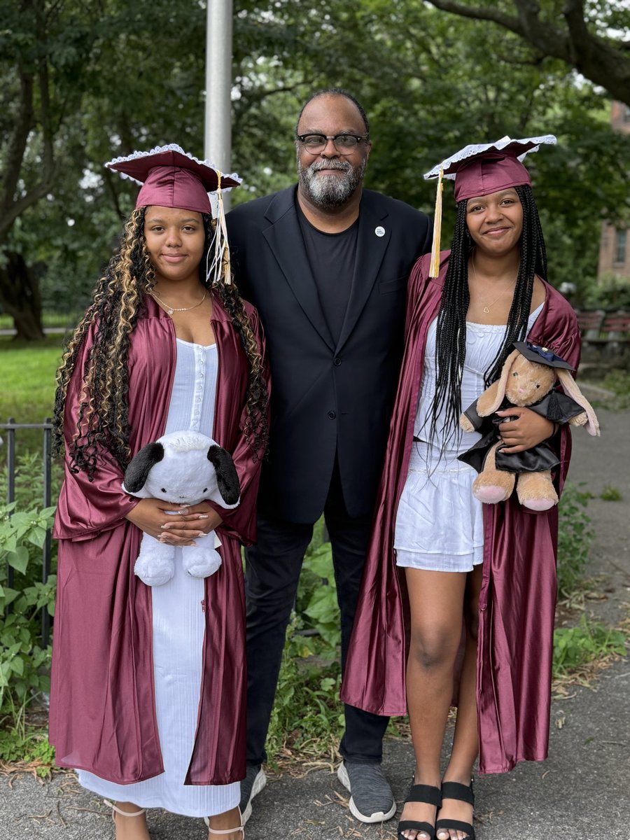 Today’s the day! We’re on our way to their commencement! It feels like yesterday and forever at the same time! Look at my girls all grow’d up! I’m so proud of you both! 🎉🥰❤️
