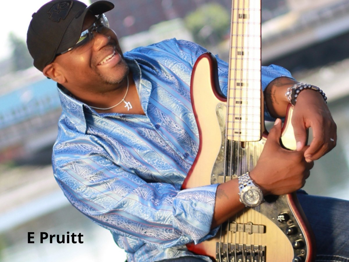 Get ready for an amazing weekend of live music! Catch Billy Brandt tomorrow and 
E. Pruitt on Saturday at Music on the Court. Don’t miss out! Show starts at 5PM!