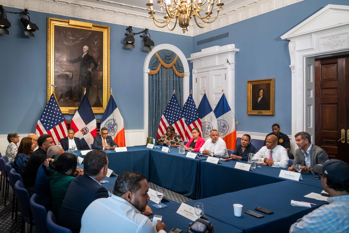 Had the pleasure of sitting down with our brothers and sisters from the Dominican Republic at City Hall this week.

While the headlines may have faded since the tragic Jet Set nightclub collapse, our commitment to the DR remains stronger than ever.