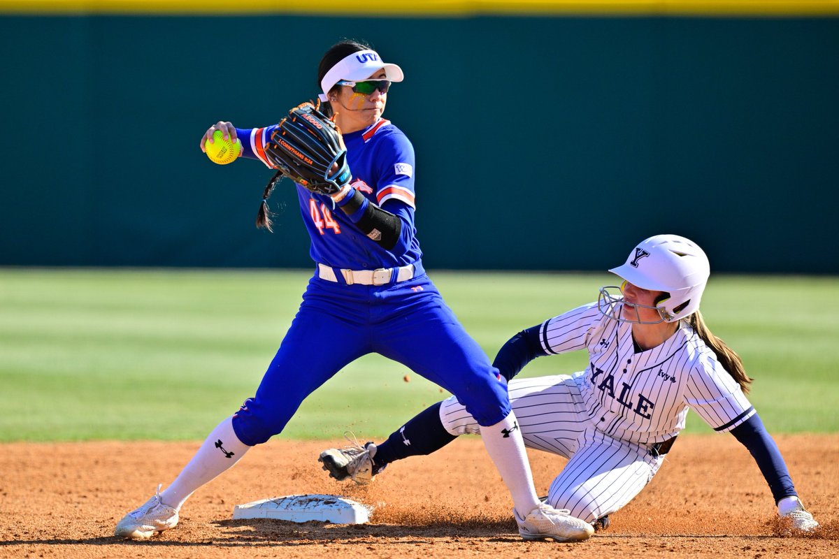 UTAMavsSB's tweet image. Help us wish @CamilaSpriggs a very HBD! π π
#BuckEmπ