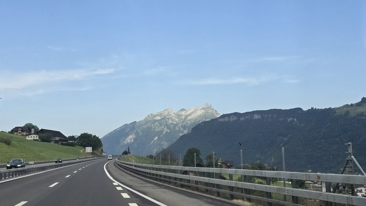 Bijna 3 weekjes in Italië geweest bij onze "2de" huis (caravan) op de camping. Erg weinig gedaan, alleen maar genoten van de rust en warmte 😎
Ben nog ruim een week vrij, kan ik verder klussen bij mijn dochter in de badkamer 😁