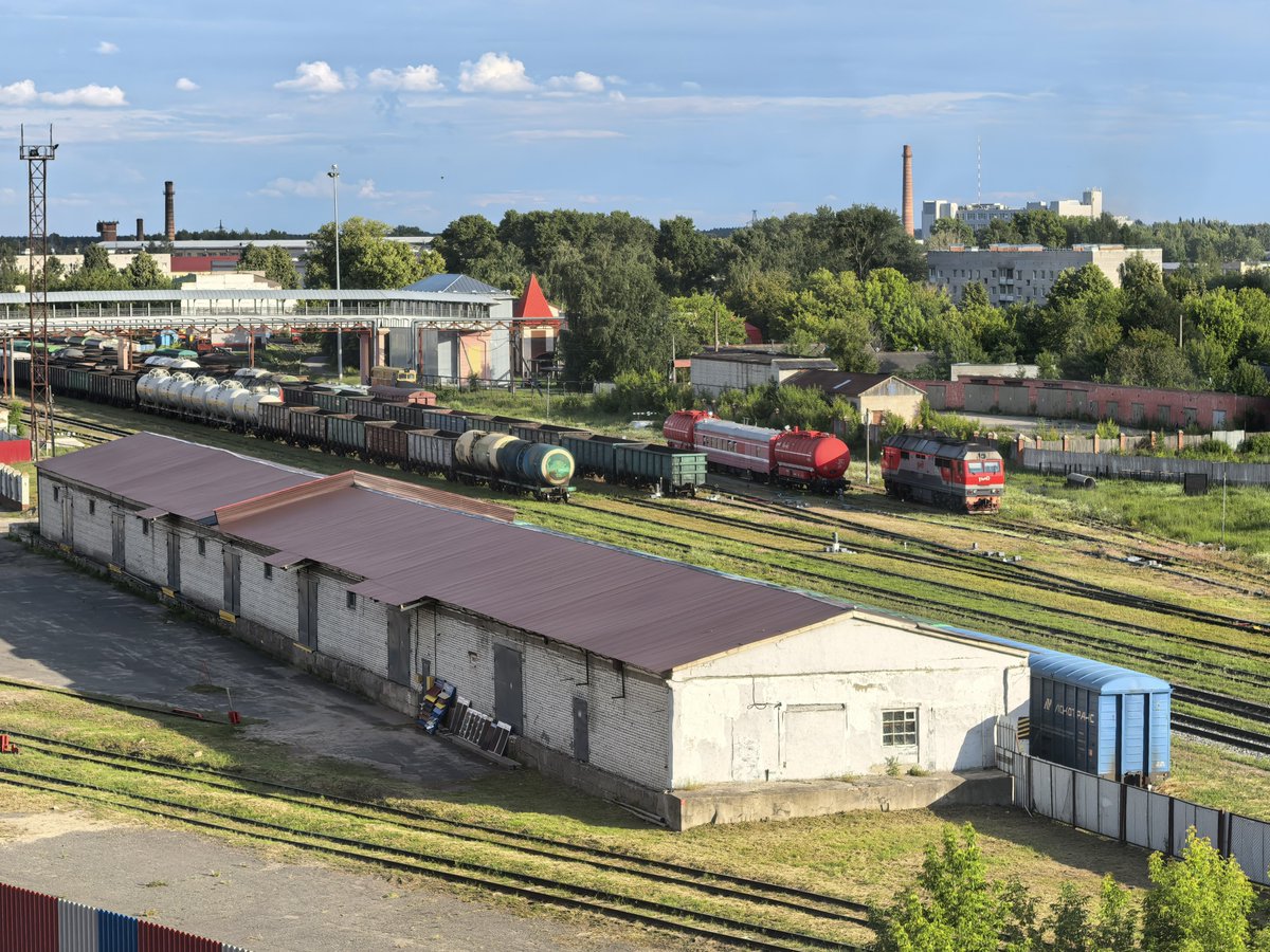 Снимать жилье возле ЖД — романтично. На фото Казань и Йошка