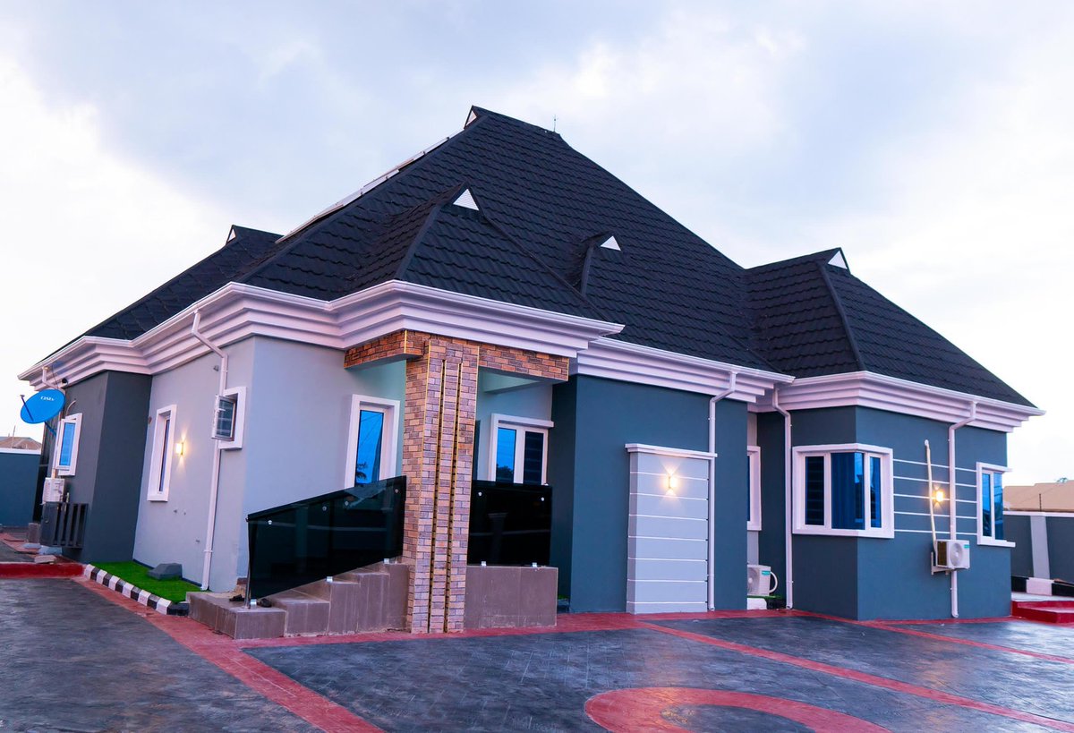 Recommend me a physical leverage trading class in Ibadan

My closest friend just built his house... Journey to Ilorin is Compulsory now

If you wanna catchup say Hi below