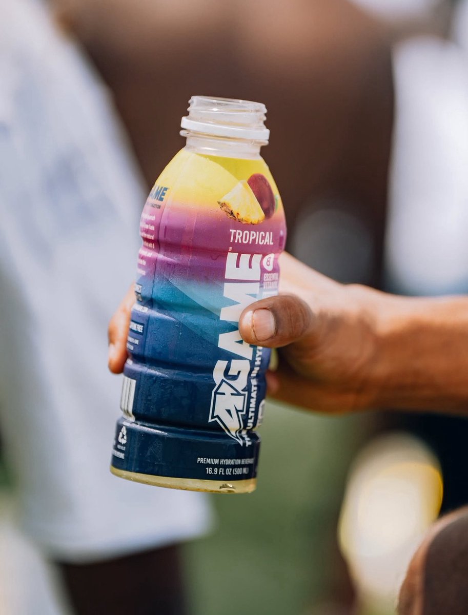 drinkagame's tweet image. It’s HOT out here! The only way to keep cool during this heat wave is to stay hydrated with A-GAME 🥵
With 8 essential vitamins and minerals and ZERO artificial flavors or sweeteners, prioritize staying hydrated — the natural way.
#DrinkAGAME #BringYourAGAME