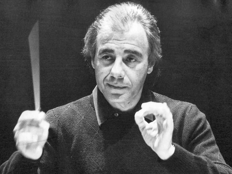 Le compositeur et chef d’orchestre Lalo #Schifrin vient de mourir à 93 ans. 
Mission Impossible,Bullitt,Inspecteur Harry,Osterman weekend,Opération Dragon ou encore les séries Starsky et Hutch, Mannix,La planète des singes, c’était lui.Sans oublier la collab avec Dizzy Gillespie