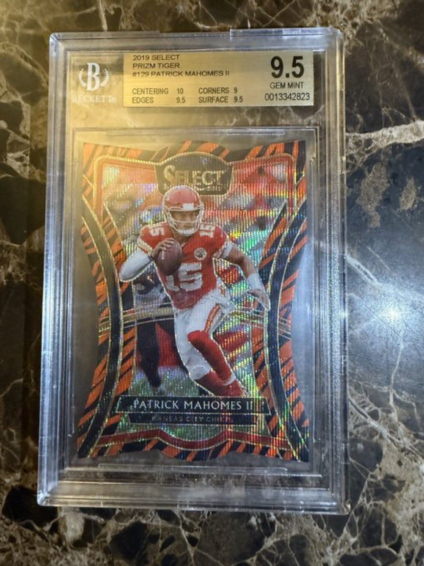 mo_zaga's tweet image. Hey Hobby fam !

Curious to hear your thoughts on what you think this cards value is $$$$ ??? 

Mahomes 2019 Tiger Select Prizm BGS 9.5

@Hobby_Connect