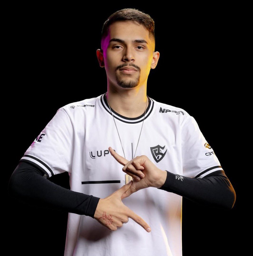 TeamSolid_of's tweet photo. URGENTE 🚨 

LOUD diz SIM ao atleta Luiz “xTrap7” Carvalho. O jogador, por sua vez, não perguntou nada à organização.

🗞️HK5 News https://t.co/pbkyIIf7jM