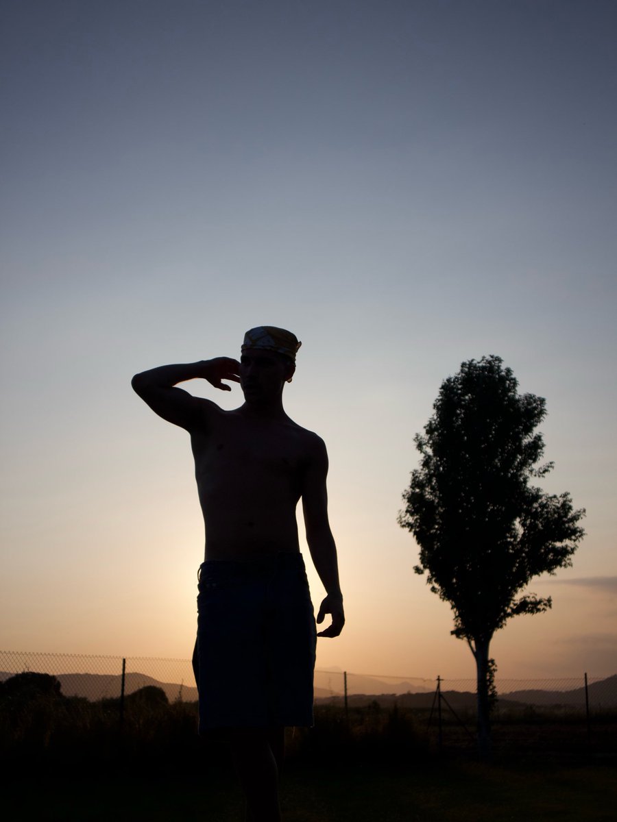 open.spotify.com/album/2FNhsEYv…