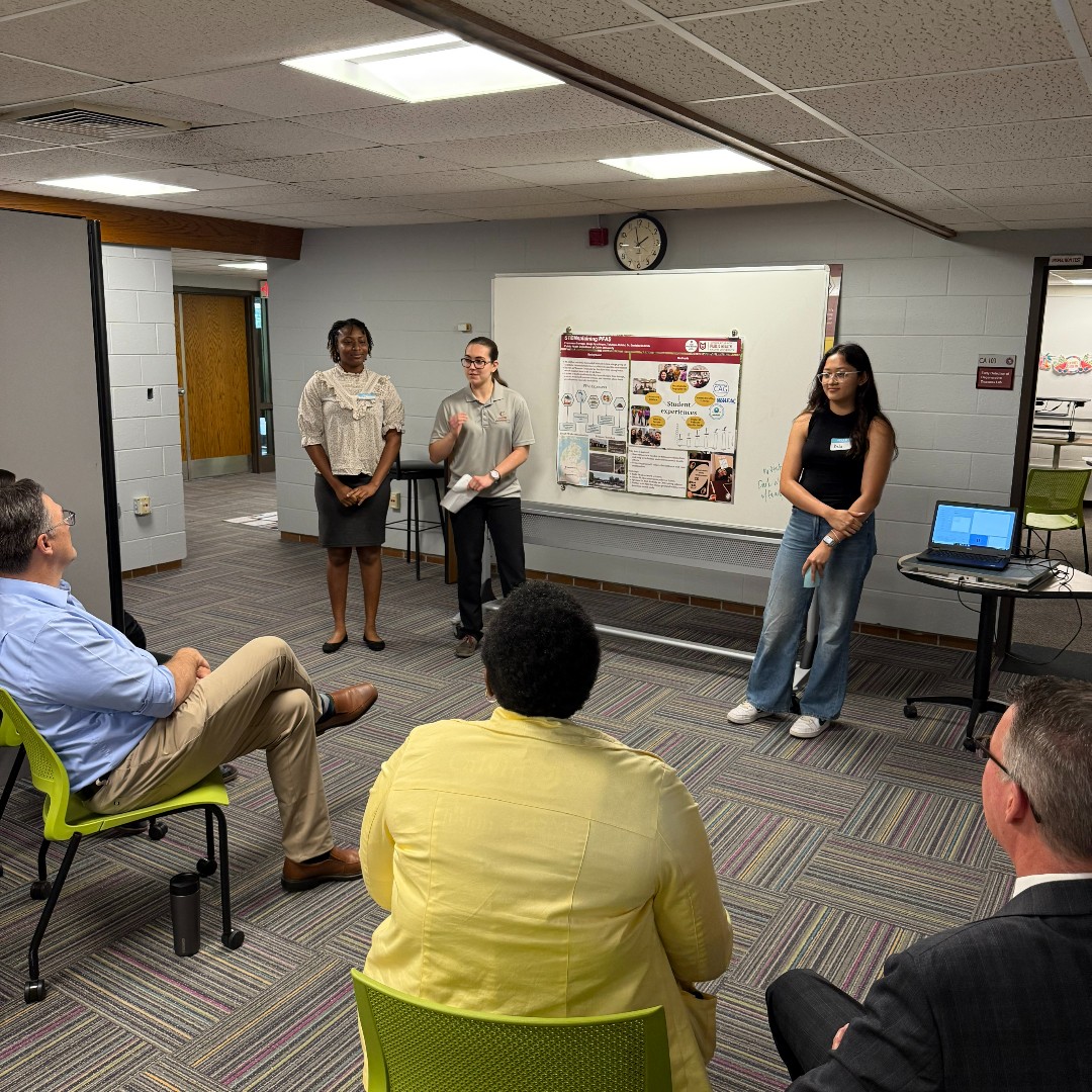 Calvin_Uni's tweet image. 🚨 Calvin students are tackling public health head-on this summer:
🧠 Supporting informal caregivers
🧬 Breaking barriers in cervical cancer prevention
💧 Leading PFAS research in Michigan
Big impact. Bold research. 💥