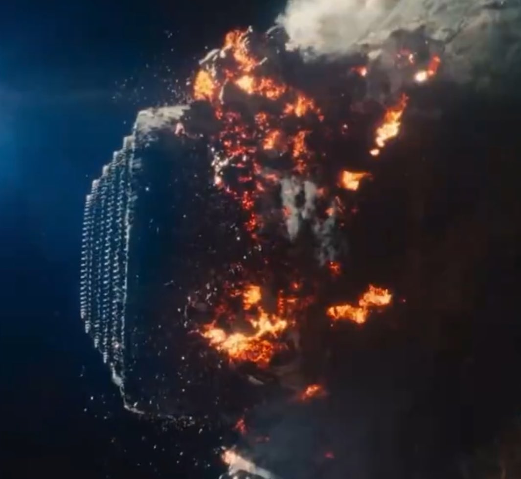 New look at Galactus destroying a planet in 'THE FANTASTIC FOUR