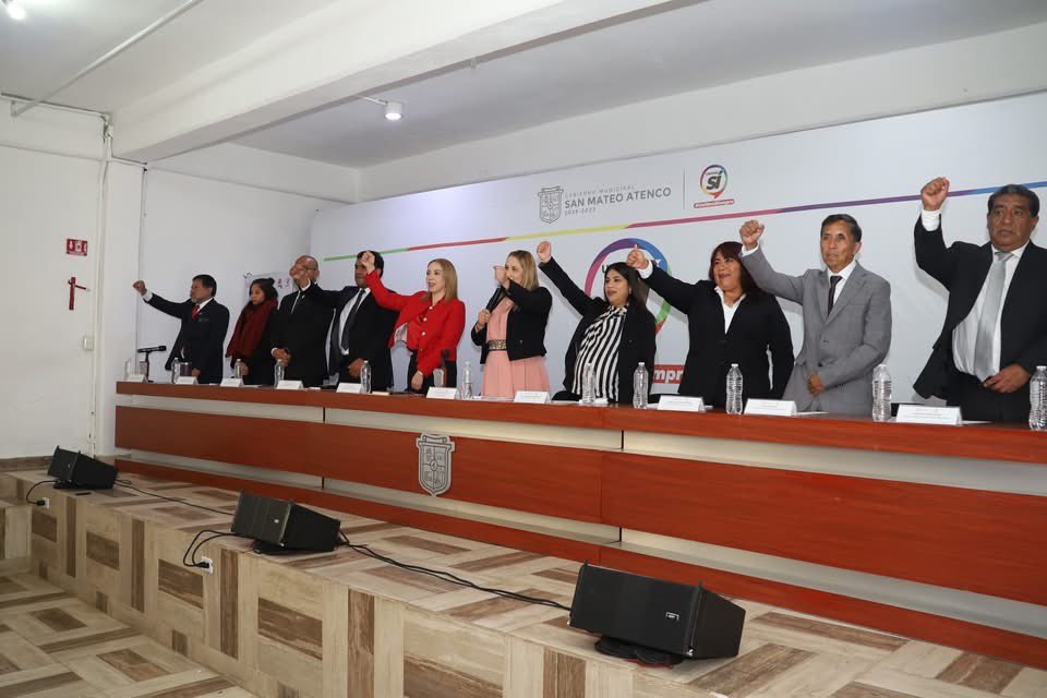 Agradezco el apoyo, respaldo y acompañamiento de la presidenta <a href="/MyrnaGarciaMx/">Myrna A García Morón</a> y de todo el equipo de la <a href="/CODHEM/">Comisión de Derechos Humanos del Estado de México</a>, y a la comunidad escolar del CBT Justo Sierra por abrirnos las puertas de la institución para llevar a cabo esta sesión de Cabildo, en su modalidad de Cabildo Abierto.