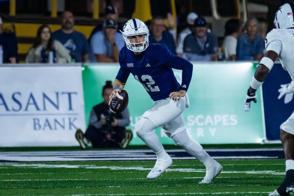 GSAthletics_FB's tweet image. Position Previews: The Quarterbacks
📰 GSEagles.com/QBPreFB25
#HailSouthern