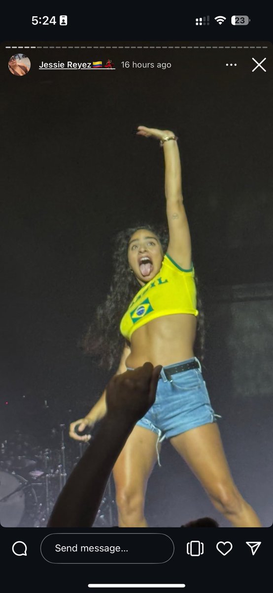 .<a href="/Jessiereyez/">Doing great things bitch</a>  CAN WE TALK ABOUT THIS???????

come to brazil bihhhhhh 😠😠😠😠😠