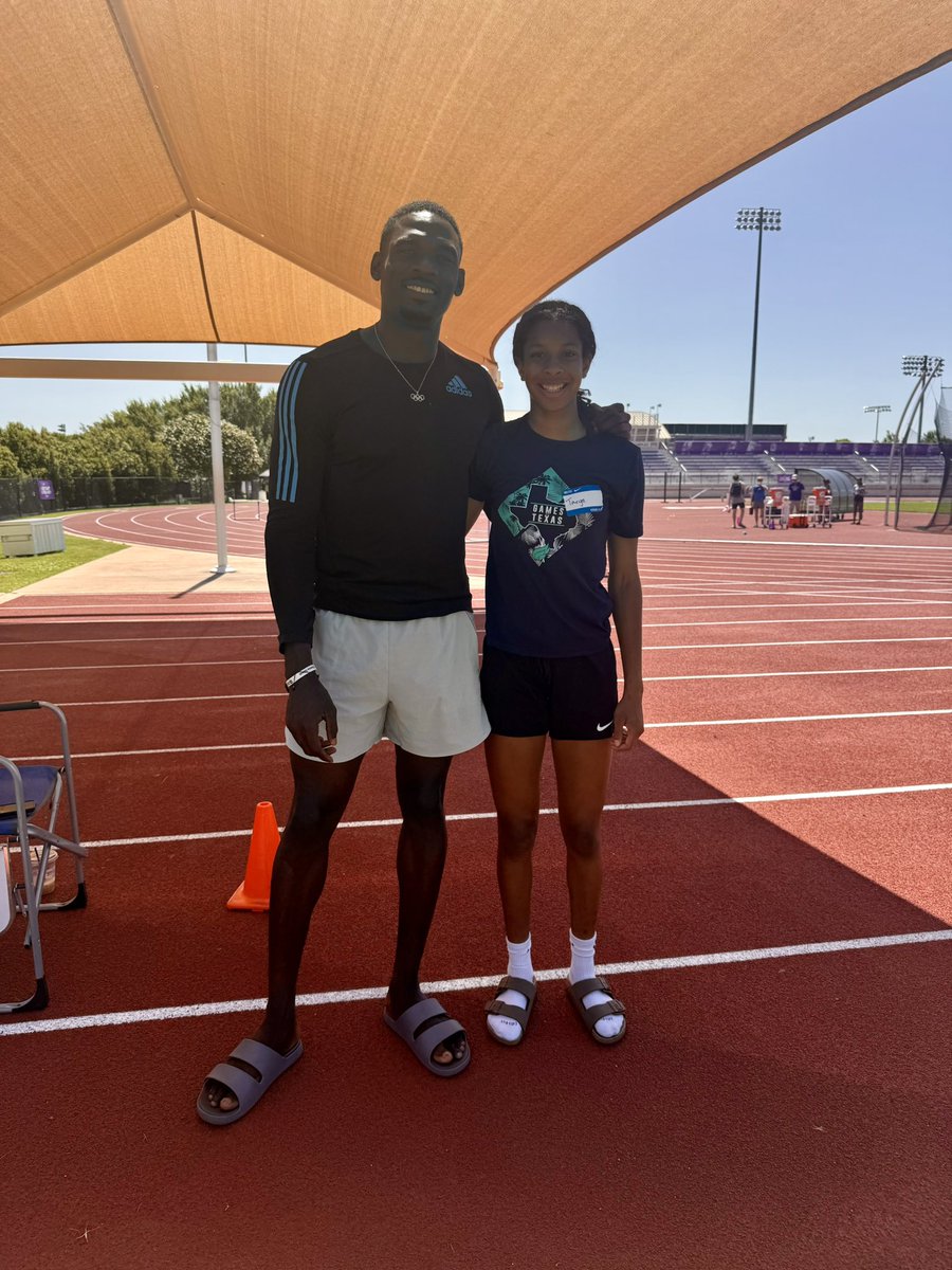 SBTamara's tweet photo. Rising CTMS 8th Grader Taryn Jenkins had a great learning experience at the @nike @TCUTrackField camp. She also got some sound advice from Olympic medalist Linden Victor. Thank you for an amazing week! @usatf  Road to Nationals. @GCISD_Athletics @CTMSWolvesGirls https://t.co/7mumk5Zks5