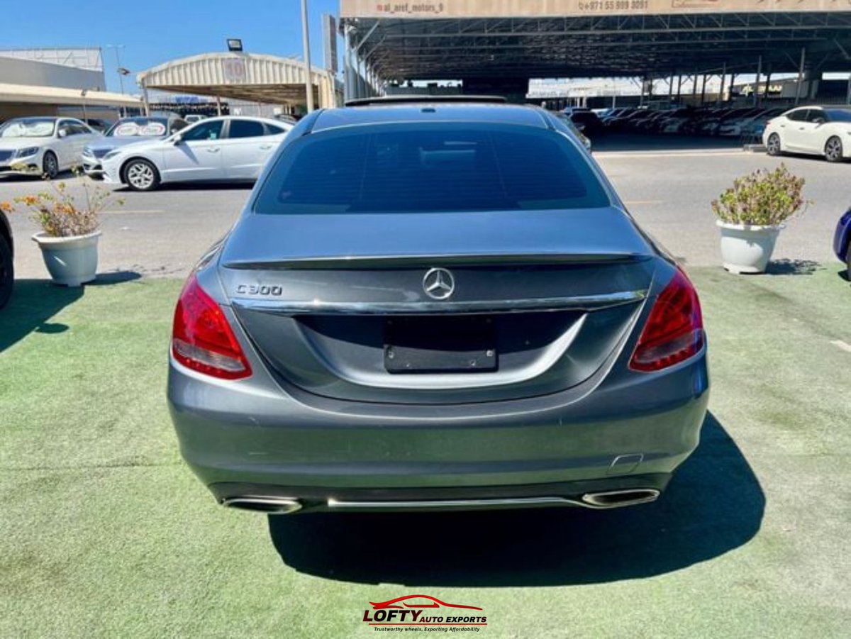 CAR 4 SALE❗️
Get this Mercedes Benz C300 2018 model for only 240,000 CEDIS❗️
Specs

Mileage: 34,987 km
Petrol | 2L | 241 HP
Black seats
Ready to export from Dubai to your home county, hassle free shipping guaranteed! Call or WhatsApp +971526707428 to order