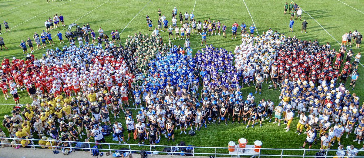 JacobJackowell's tweet photo. I had a great time playing outside linebacker at the MSU team football camp. Super excited for the season ahead! Thank you to all the coaches who allowed this camp to happen! @Todd_Taylor28 @HoffnerTodd https://t.co/X51t7dH5Lm
