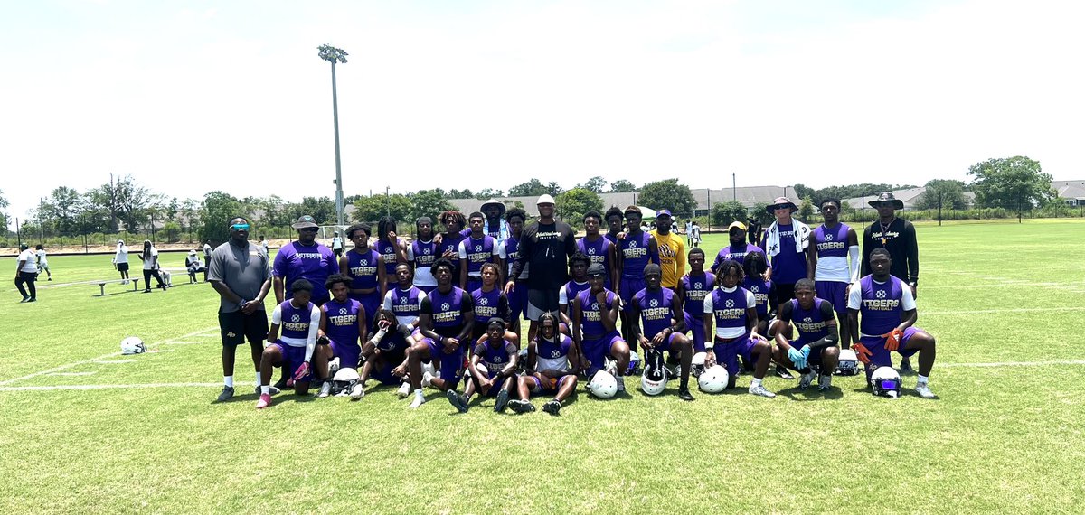We have had a great week participating in the Foley High School 7 on 7!!We had INTENSE games all day both days, &amp; we are proud of how our kids COMPETED every game. Started today as the 11th seed and ran the gauntlet all the way to the quarterfinals!! Go Tigers!! #BurgBuilt™️ #EDC