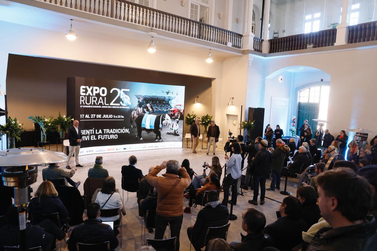 🐂 Se lanzó la <a href="/exposicionrural/">Exposición Rural</a> : "Podemos demostrar lo que en el #campo somos capaces, le decimos al gobierno que nos dejen producir más y mejor", <a href="/NicolasPinoSRA/">Nicolás Pino</a> 

news.agrofy.com.ar/noticia/213387…