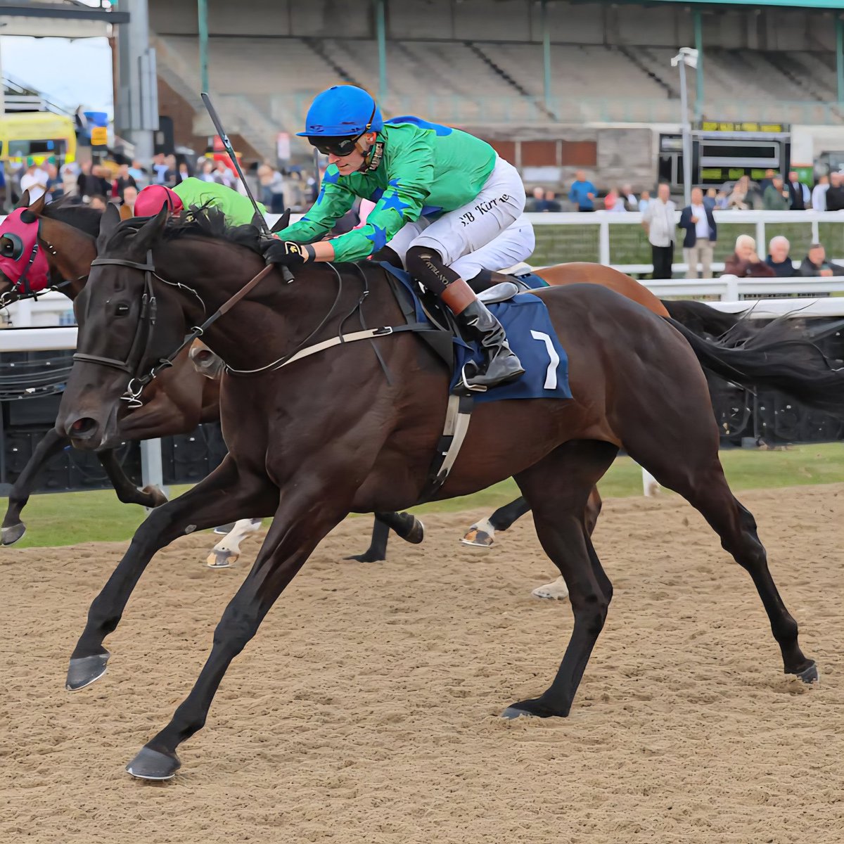 Seán Kirrane (@sb_kirrane) on Twitter photo Delighted to ride a double today @newcastleraces on day 1 of the Northumberland Plate meeting for <a href="/EasterbyTim/">Tim Easterby Racing</a> courtesy of
⚪️I'm Next⚪️
&
🟢Greenlightforgo🔵 Delighted to ride a double today @newcastleraces on day 1 of the Northumberland Plate meeting for <a href="/EasterbyTim/">Tim Easterby Racing</a> courtesy of
⚪️I'm Next⚪️
&
🟢Greenlightforgo🔵