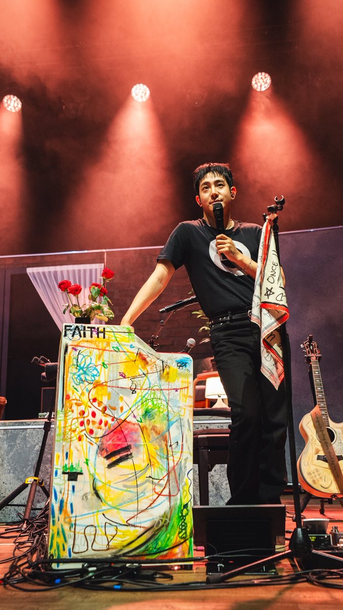 TheRose_0803's tweet photo. [Once Upon A WRLD Tour] Berlin. June 25, 2025

#OnceUponAWRLD
#OnceUponAWRLDBerlin https://t.co/9N178fAP53