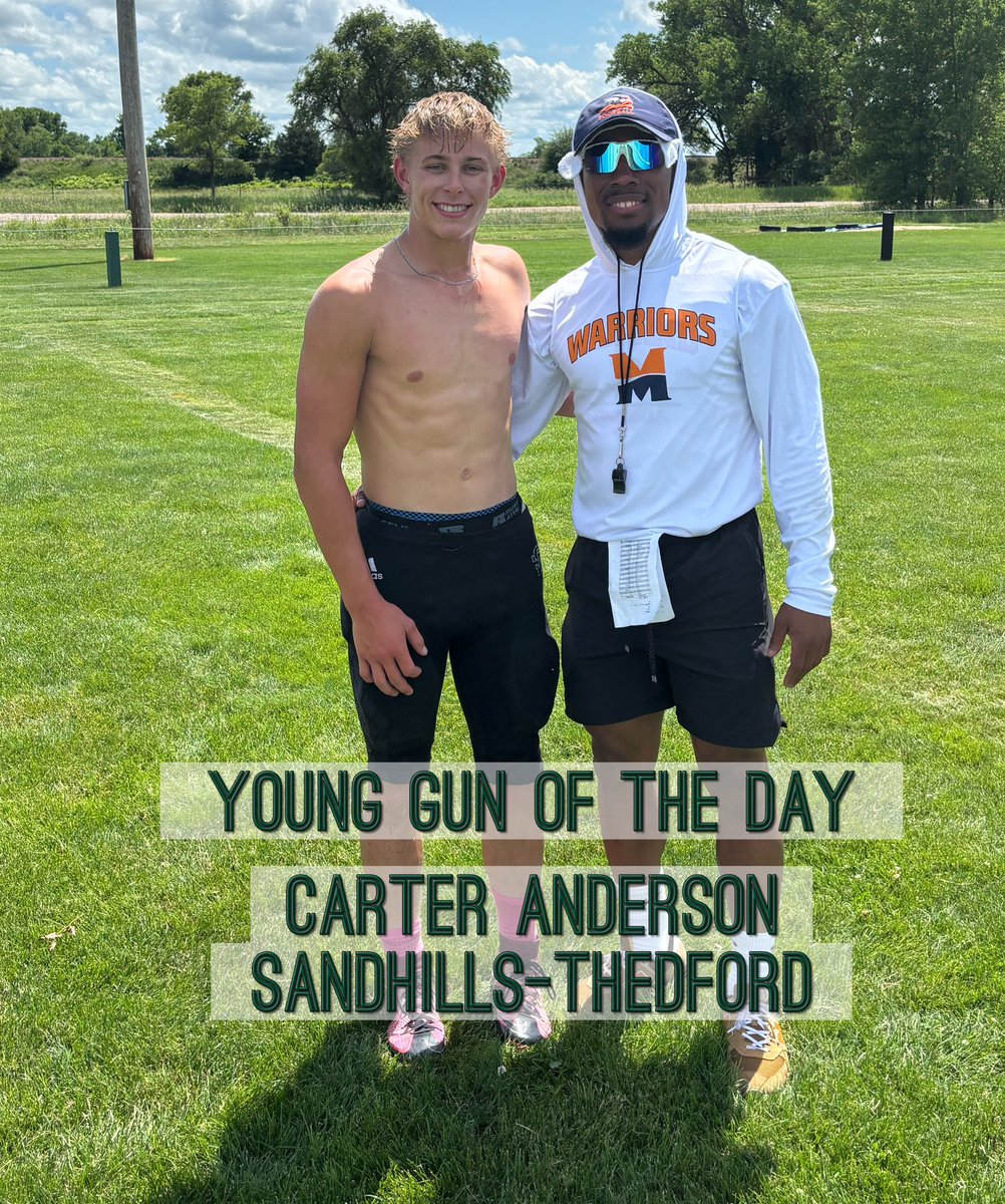 The future is….🕶️🕶️ for <a href="/STKnights/">S-T Knights</a> 
#epicfootballcamps
#YoungGun
Sponsored by <a href="/GameOne_USA/">Game One</a>