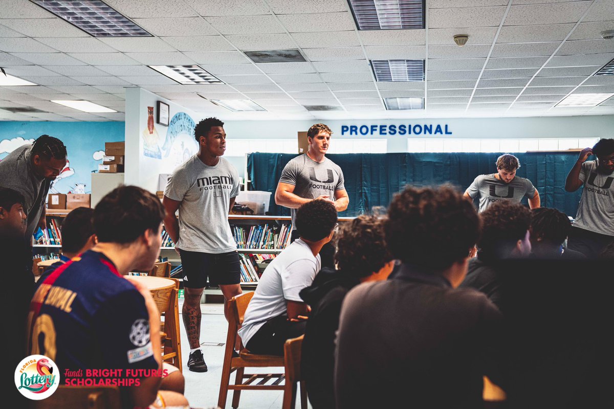 MiamiHurricanes's tweet image. Grateful for an incredible day at Tucker Elementary with @floridalottery! Our Canes football student-athletes spent the afternoon connecting with students, playing games, and sharing a conversation surrounding the power of education. Thanks to Florida Lottery’s Bright Futures…
