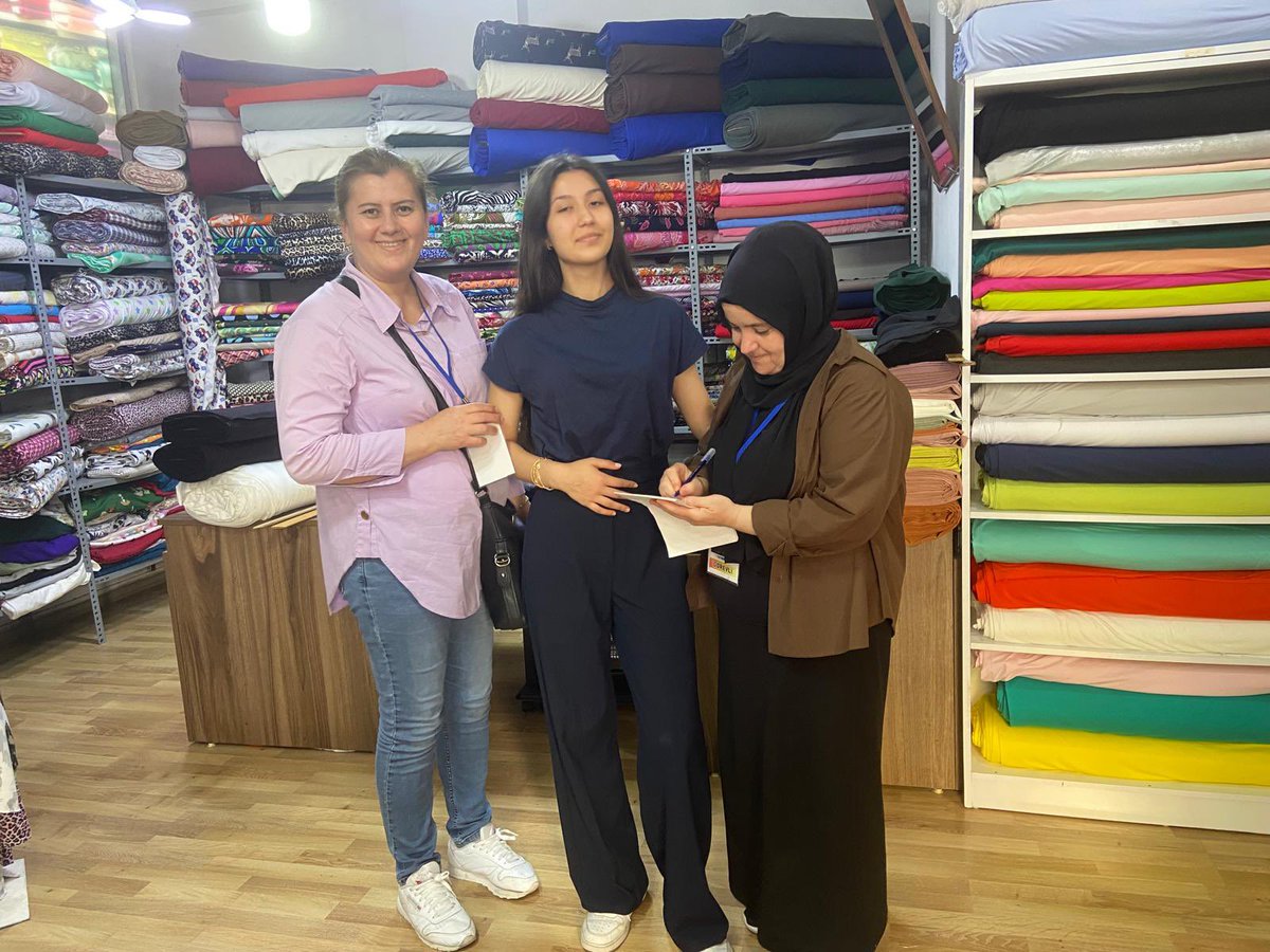 akkadinn5555's tweet photo. 📍 Fevzi Çakmak Mahallesinde Kapı Kapı Gönüllere Dokunduk.

AK Parti İlkadım İlçe Kadın Kolları Başkanımız @sevgi_cakirr55 , Yönetim Kurulu Üyelerimiz, Fevzi Çakmak Mahalle Başkanımız ve kıymetli ekibiyle birlikte kapı kapı gezerek üye çalışması gerçekleştirdik. https://t.co/q6OeYQjF7g