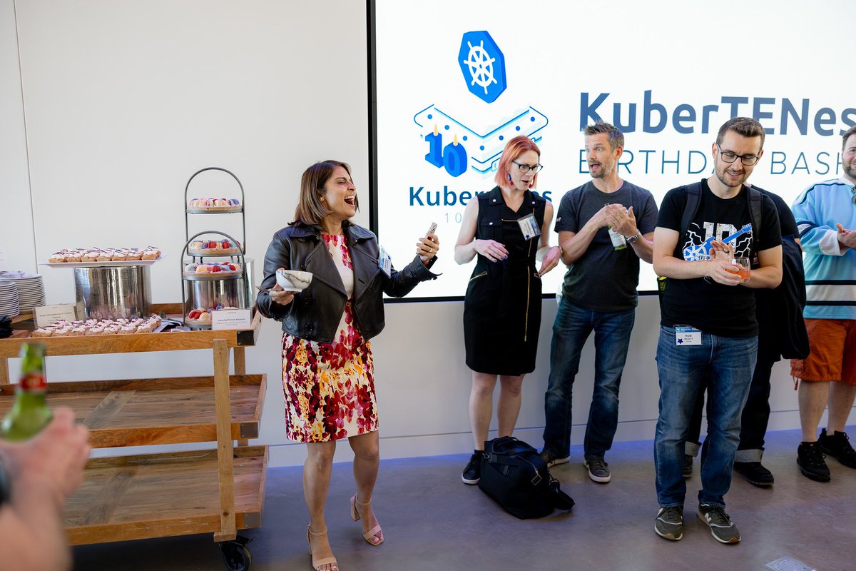 pritianka's tweet image. 1/ And so it comes to an end. Today is my last day at the Linux Foundation. Leading @CloudNativeFdn has been the honor of a lifetime. And now, I’m excited for a future of supporting startups! I’m taking a summer sabbatical and then …