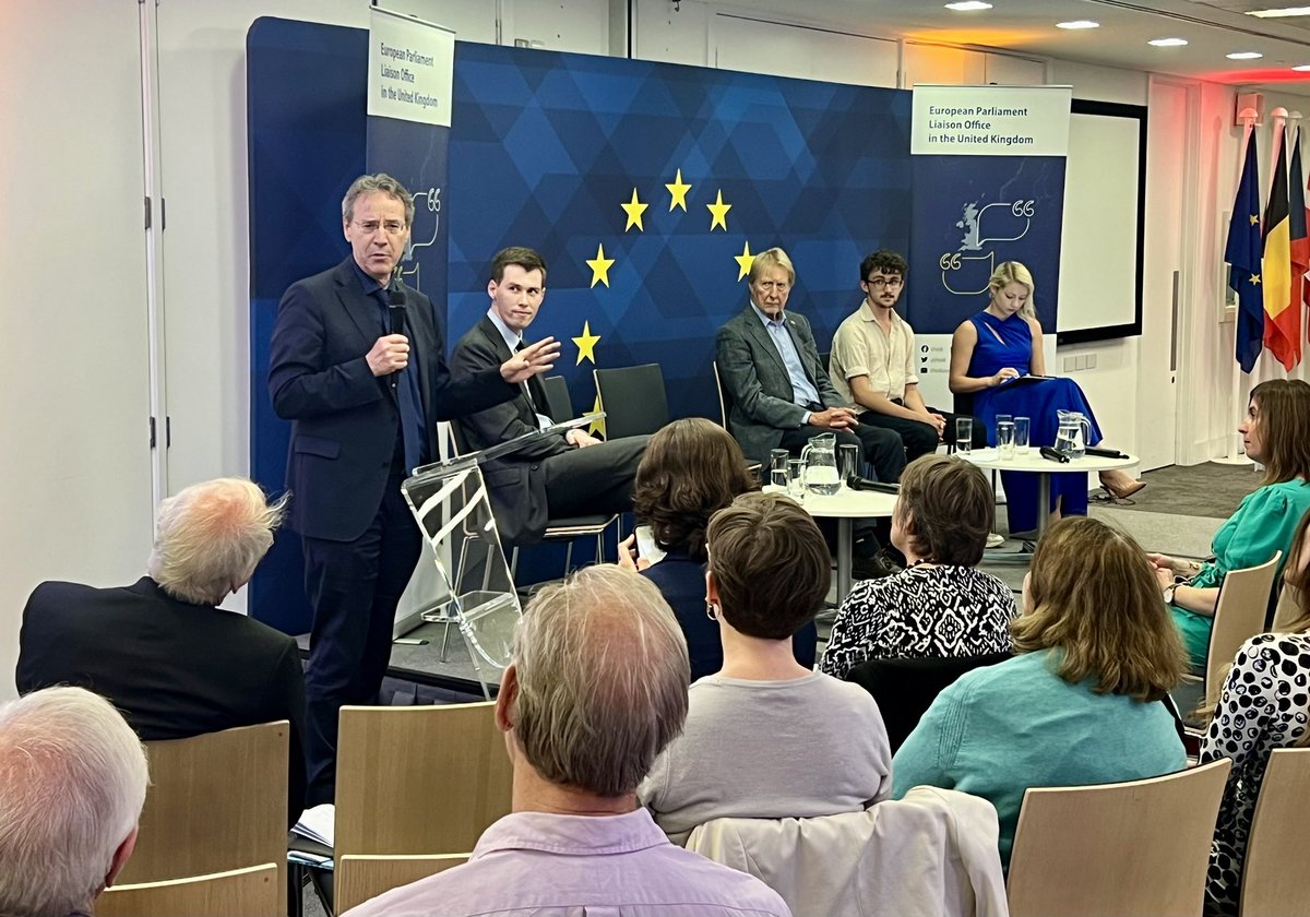 EPinUK's tweet photo. A huge thank you to German Ambassador Miguel Berger for his opening remarks and our fantastic panel of speakers: 
Maurizio Cuttin, 
Alfred Quantril, 
Cecilia Jastrzembska &amp; 
Ray Kirtley for sharing their insights and 
Dr Carl Wright for moderating the discussion. https://t.co/By8FZJyeq9