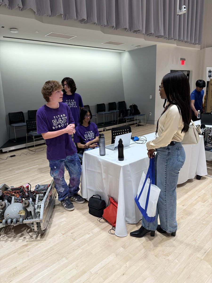dan_blier's tweet image. We are at TEDxPlano for ⁦@Plano_Schools⁩ Academy HS #5431 #FRC to showcase their team today.
